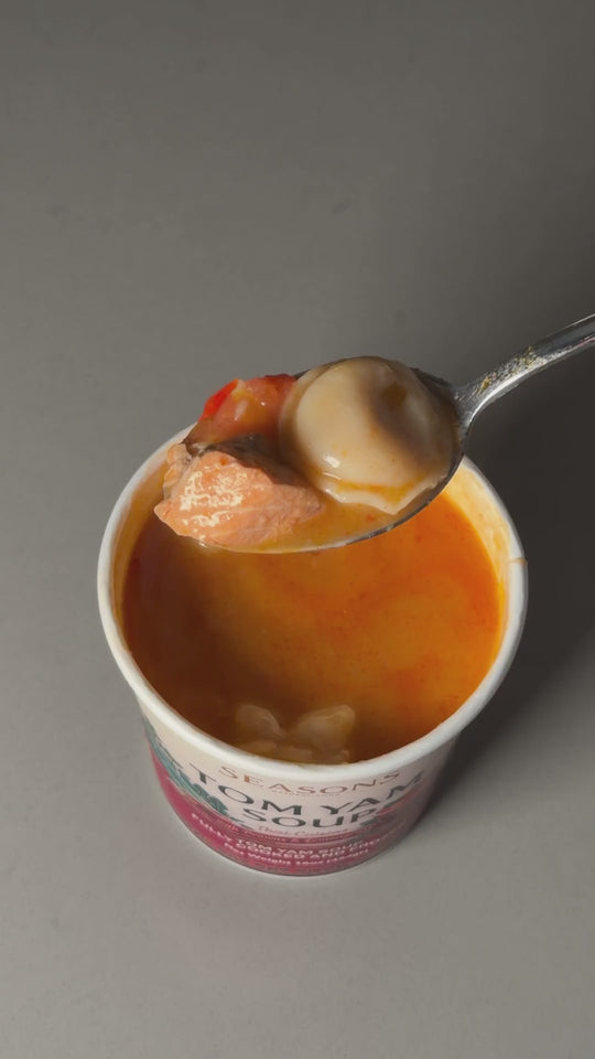 SEASONS Tom Yum soup with salmon dumplings